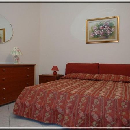B&B Ida Oristano Bagian luar foto